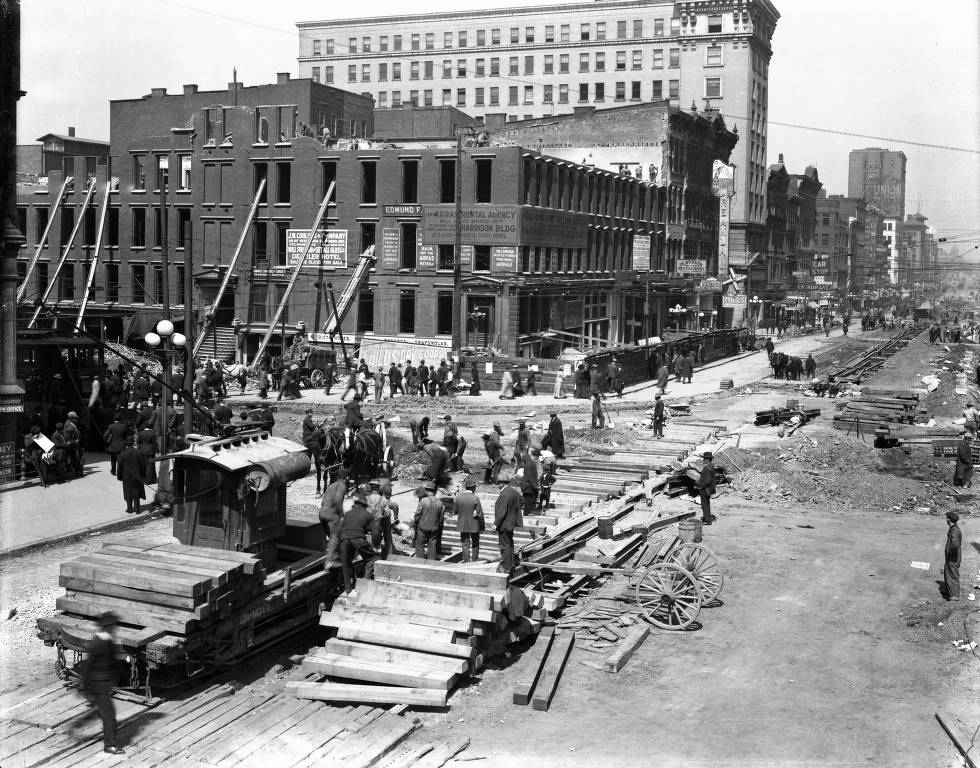 Construction 02